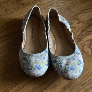 ✨donating soon✨ Lucky Brand Emmie Flats